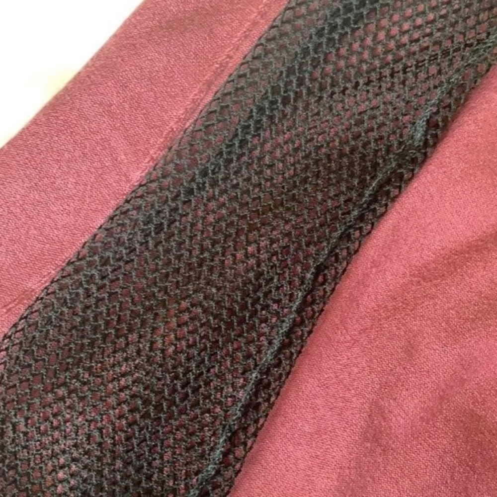 Rosewood Fish Net Long Sleeve Dress - Picture 5 of 9